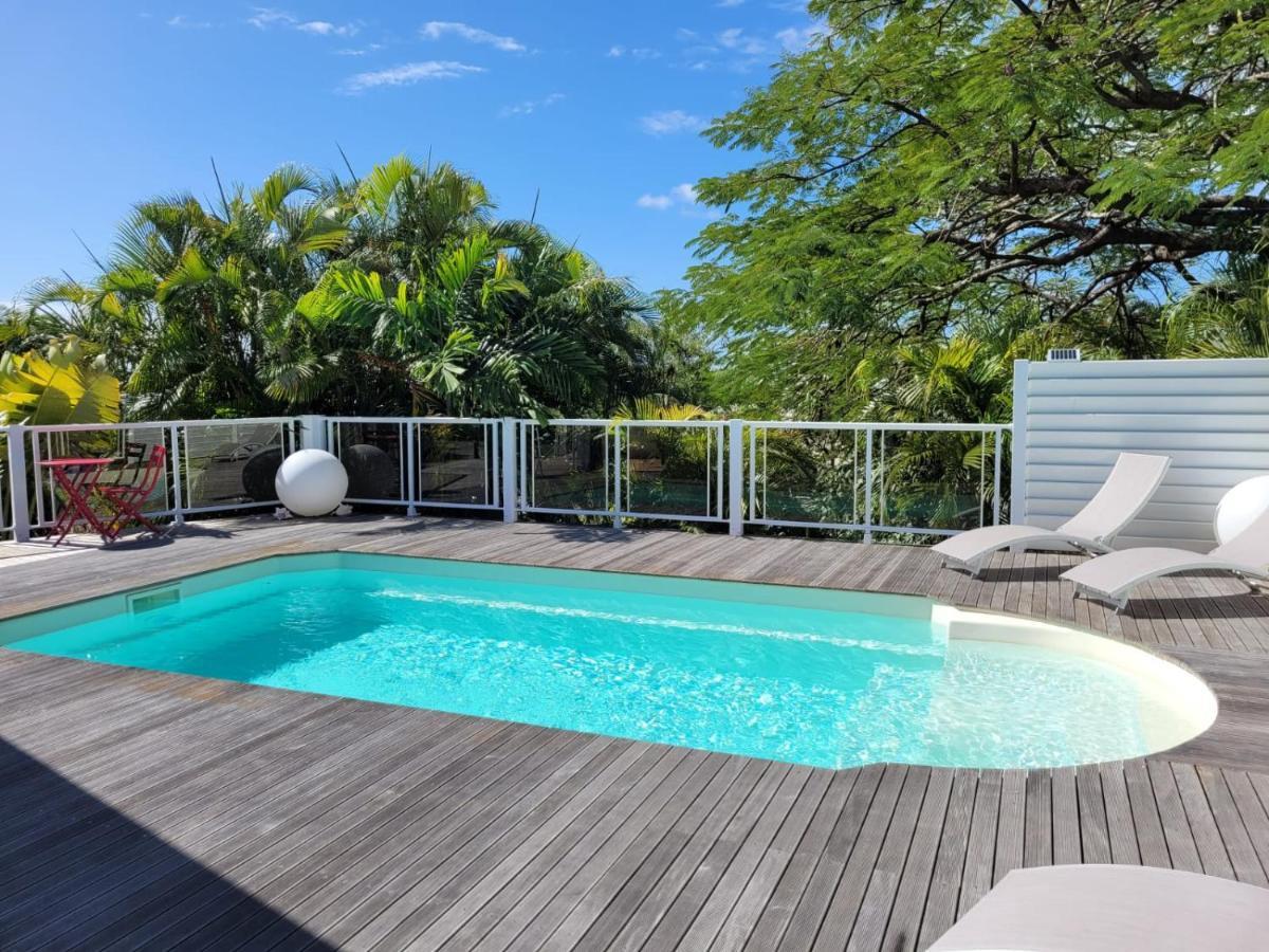 Villa Ste Marthe Avec Piscine, Grande Terrasse, Jardin Intime Et Citerne D'Eau Сен Франсоа Екстериор снимка