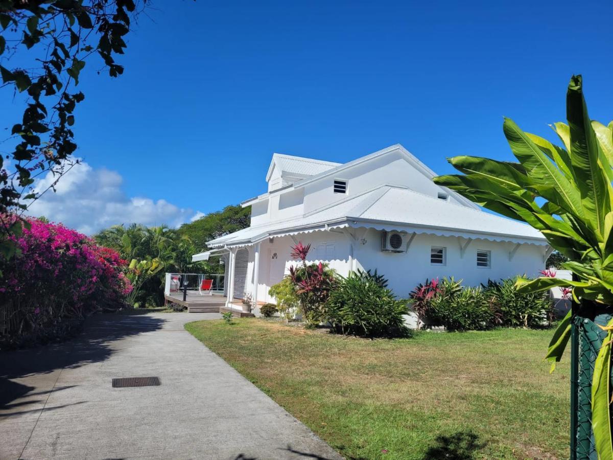 Villa Ste Marthe Avec Piscine, Grande Terrasse, Jardin Intime Et Citerne D'Eau Сен Франсоа Екстериор снимка