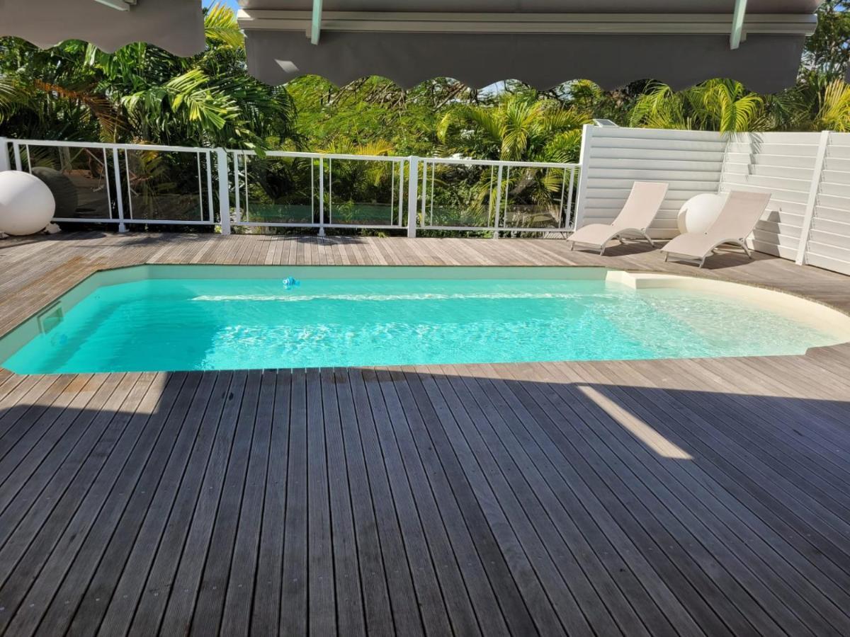 Villa Ste Marthe Avec Piscine, Grande Terrasse, Jardin Intime Et Citerne D'Eau Сен Франсоа Екстериор снимка