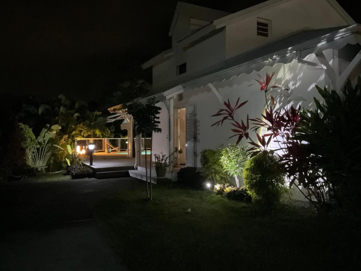Villa Ste Marthe Avec Piscine, Grande Terrasse, Jardin Intime Et Citerne D'Eau Сен Франсоа Екстериор снимка